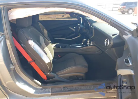 2022 Chevrolet Camaro Rwd Lt1 from USA, damaged, VIN 1G1FF1R71N0124129